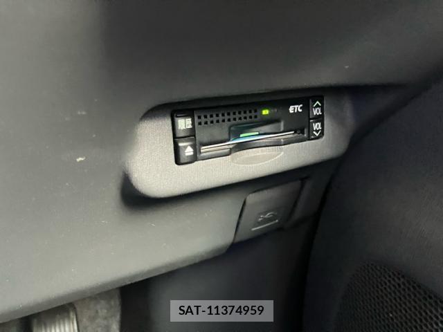 Toyota PRIUS 2010-11 8101325-13