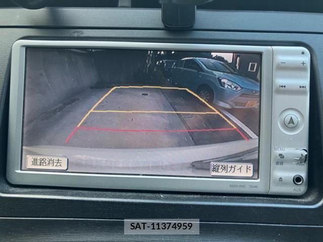 Toyota PRIUS 2010-11 8101325-15