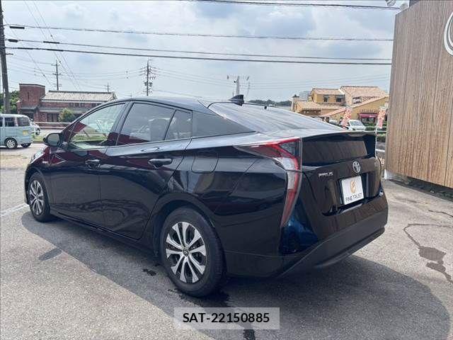 Toyota PRIUS 2016-03 8101297-19