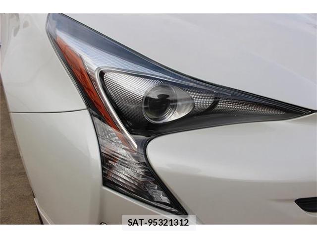 Toyota PRIUS 2018-10 8101285-14