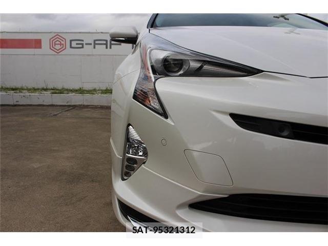 Toyota PRIUS 2018-10 8101285-17