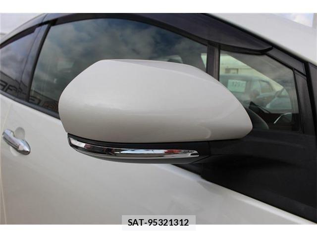 Toyota PRIUS 2018-10 8101285-18