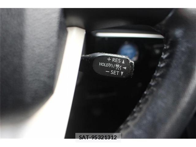 Toyota PRIUS 2018-10 8101285-3