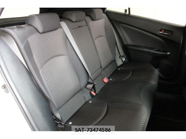 Toyota PRIUS 2017-08 8101274-14