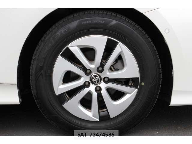 Toyota PRIUS 2017-08 8101274-19