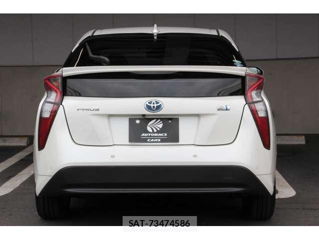Toyota PRIUS 2017-08 8101274-23
