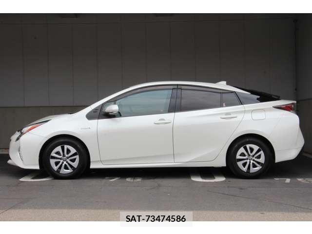 Toyota PRIUS 2017-08 8101274-26