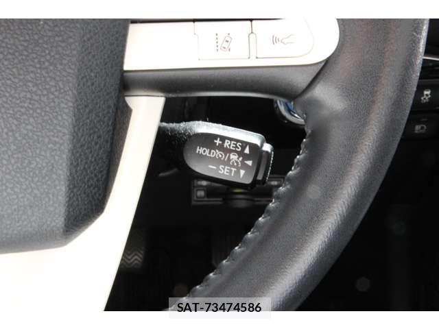Toyota PRIUS 2017-08 8101274-6