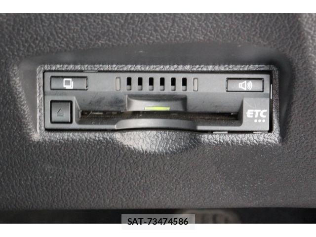 Toyota PRIUS 2017-08 8101274-8