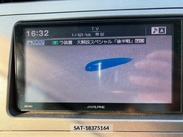 Toyota PRIUS 2014-03 8101311-24