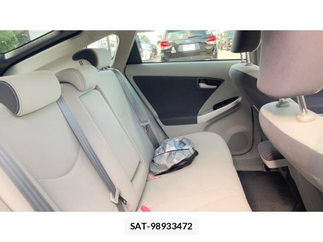 Toyota PRIUS 2011-07 8101324-12