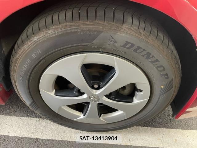 Toyota PRIUS 2013-11 8101322-3