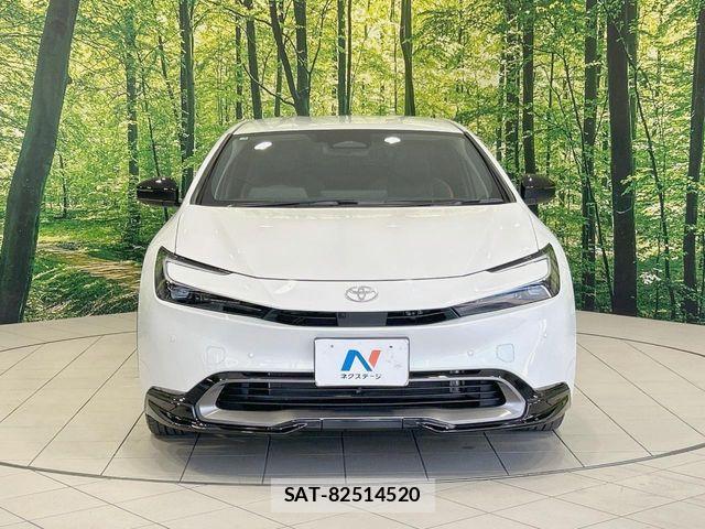 Toyota PRIUS 2025-02 8101236-13