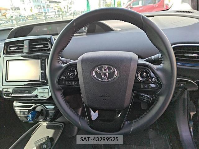 Toyota PRIUS 2020-11 8101262-15