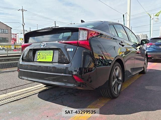 Toyota PRIUS 2020-11 8101262-1