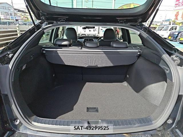 Toyota PRIUS 2020-11 8101262-24
