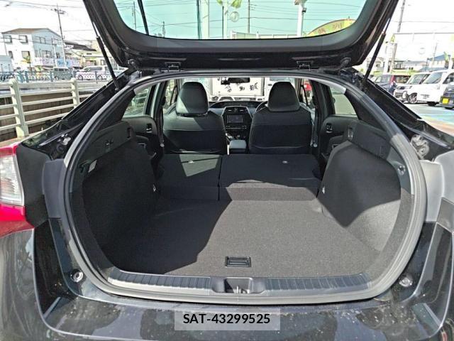 Toyota PRIUS 2020-11 8101262-26