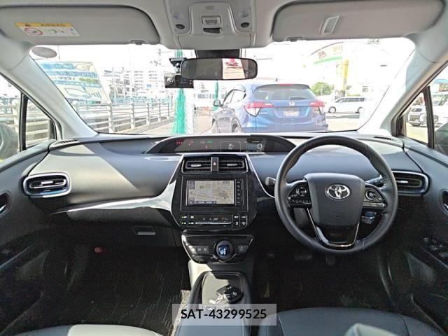 Toyota PRIUS 2020-11 8101262-2