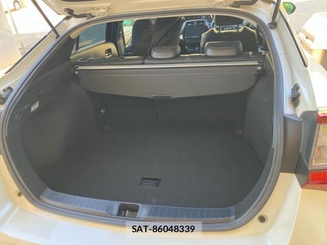 Toyota PRIUS 2019-09 8101286-10
