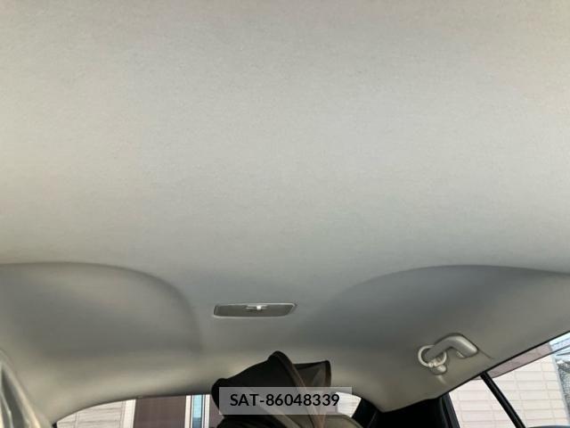 Toyota PRIUS 2019-09 8101286-20