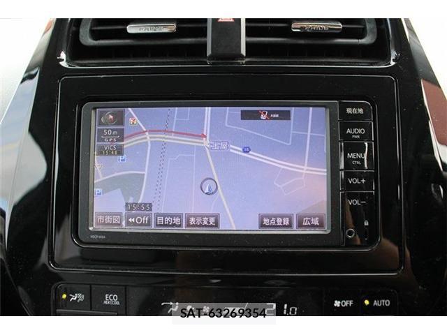 Toyota PRIUS 2016-04 8101270-1