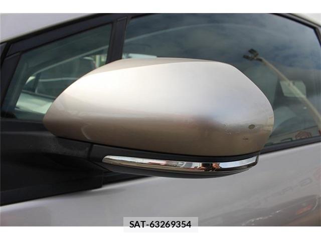 Toyota PRIUS 2016-04 8101270-19