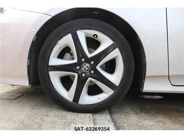 Toyota PRIUS 2016-04 8101270-24