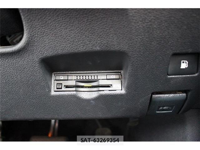 Toyota PRIUS 2016-04 8101270-4