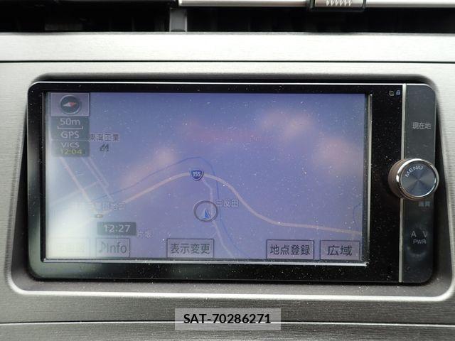 Toyota PRIUS 2013-06 8101233-11