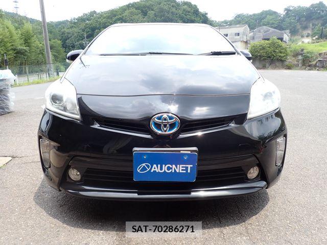 Toyota PRIUS 2013-06 8101233-4