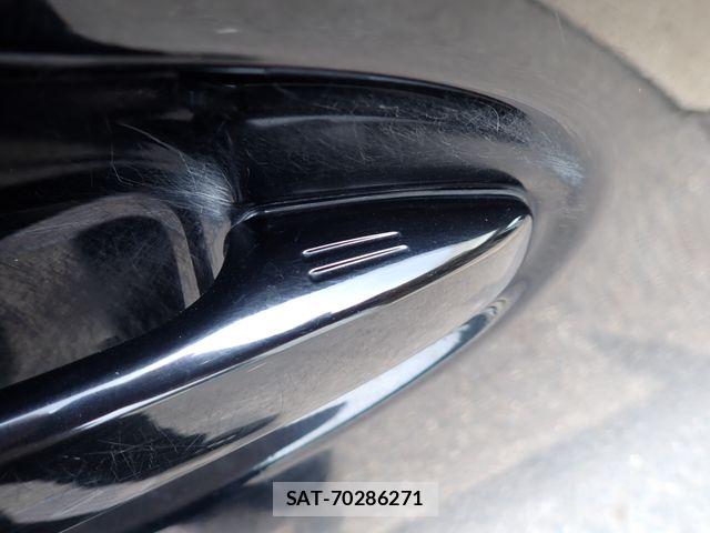 Toyota PRIUS 2013-06 8101233-7