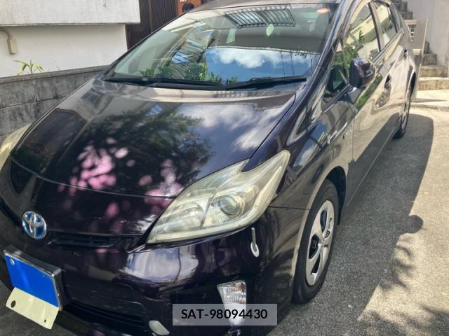 Toyota PRIUS 2012-03 8101356-2