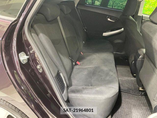 Toyota PRIUS 2012-07 8101296-9