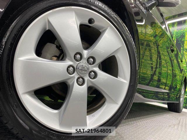 Toyota PRIUS 2012-07 8101296-13