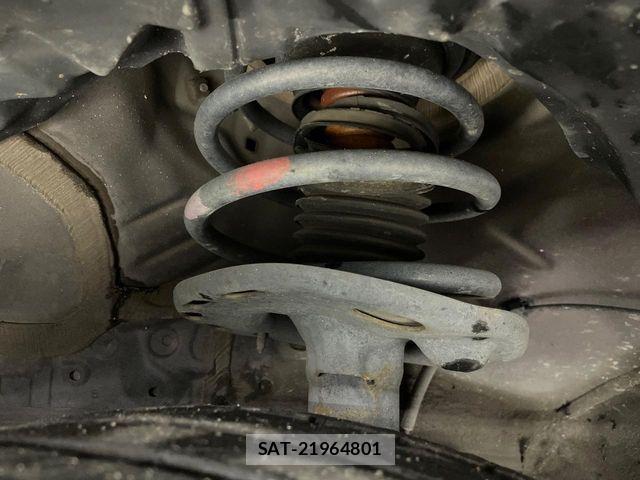 Toyota PRIUS 2012-07 8101296-19