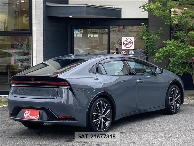 Toyota PRIUS 2024-12 8101248-2