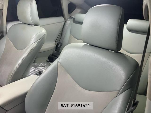 Toyota PRIUS 2012-02 8101328-12