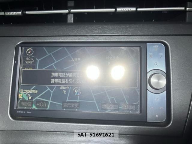 Toyota PRIUS 2012-02 8101328-21