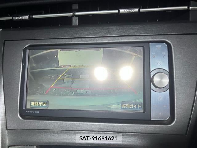 Toyota PRIUS 2012-02 8101328-22