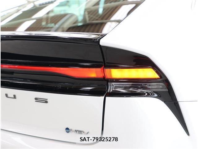 Toyota PRIUS 2025-01 8101239-29