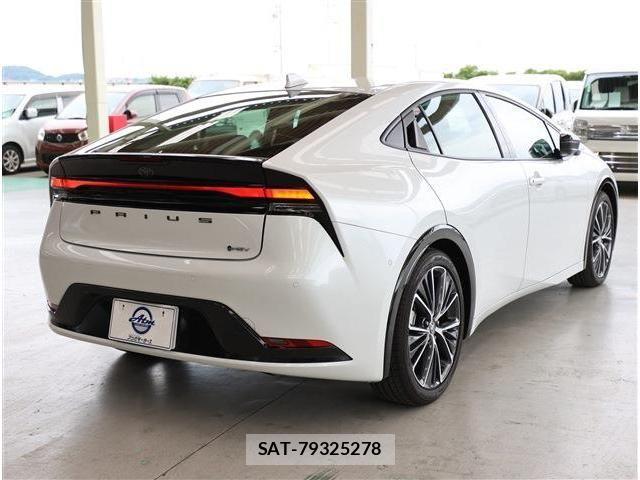 Toyota PRIUS 2025-01 8101239-6