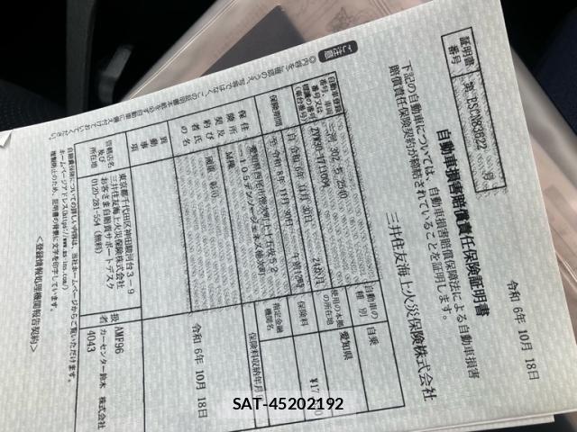 Toyota PRIUS 2013-08 8101348-12