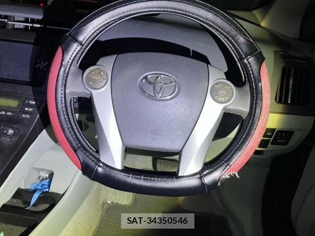 Toyota PRIUS 2011-03 8101355-17
