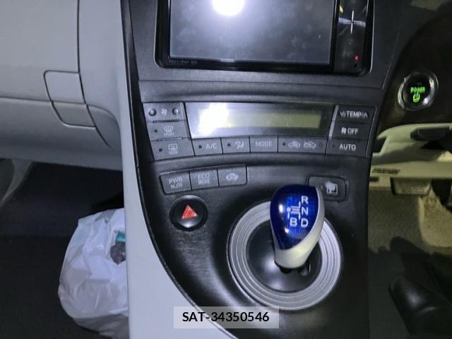Toyota PRIUS 2011-03 8101355-20