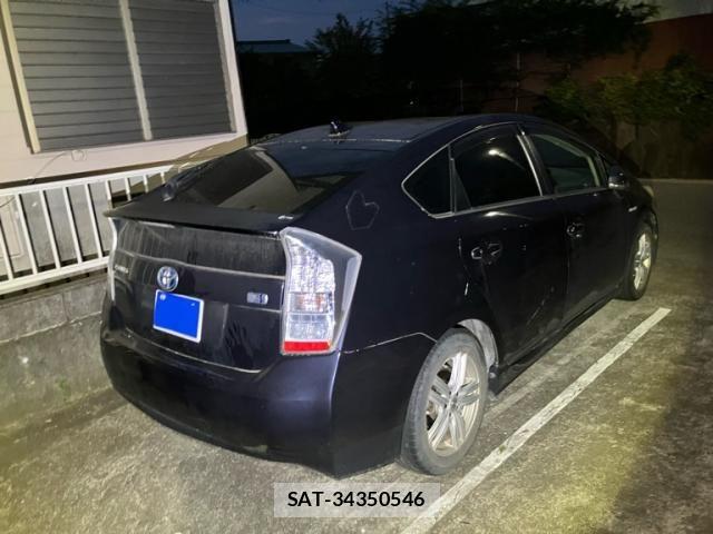 Toyota PRIUS 2011-03 8101355-3
