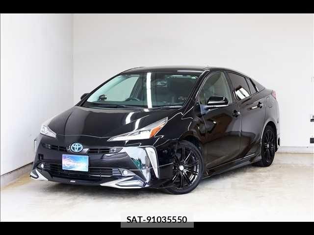 Toyota PRIUS 2021-04 8101266-0