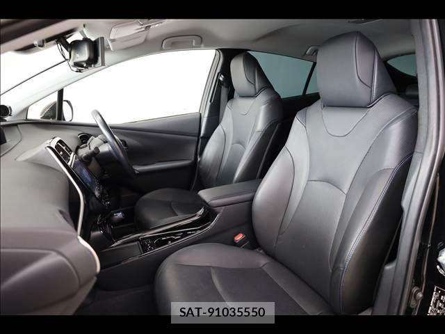 Toyota PRIUS 2021-04 8101266-17