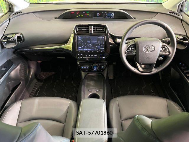 Toyota PRIUS 2021-04 8101264-1