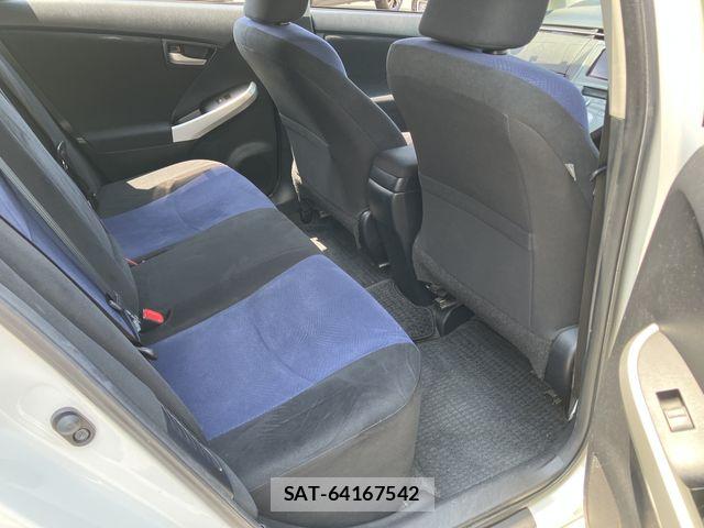 Toyota PRIUS 2014-03 8101309-13