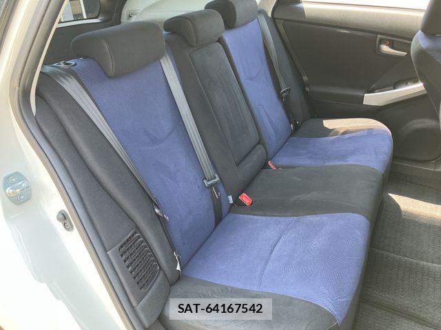 Toyota PRIUS 2014-03 8101309-14